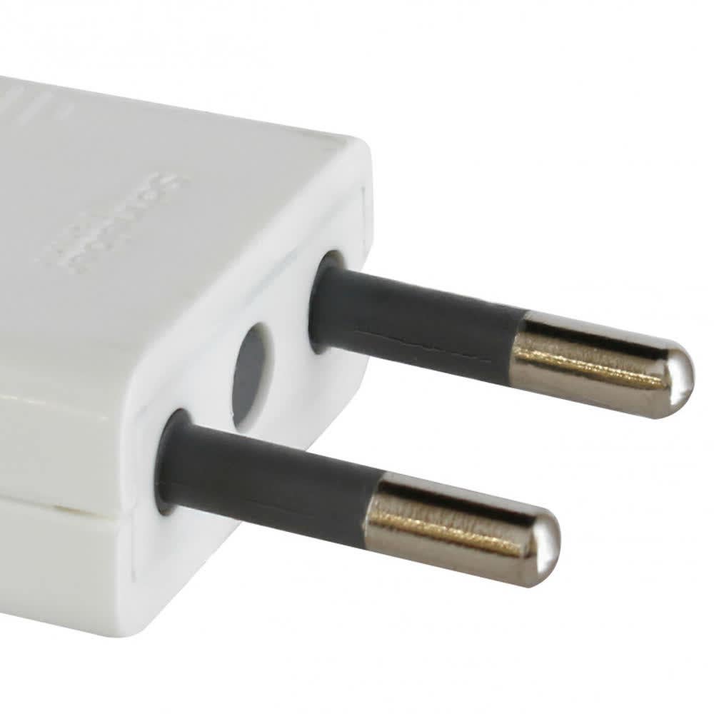Enchufe macho convertible 10a 2p     blanco
