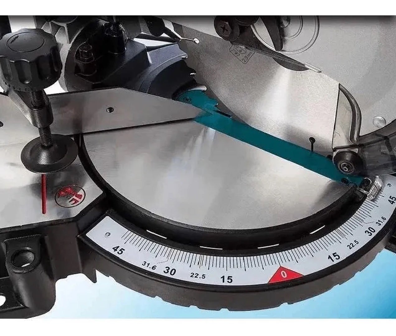Kit ingleteadora MLS100 + lijadora orbital BO4556 Makita